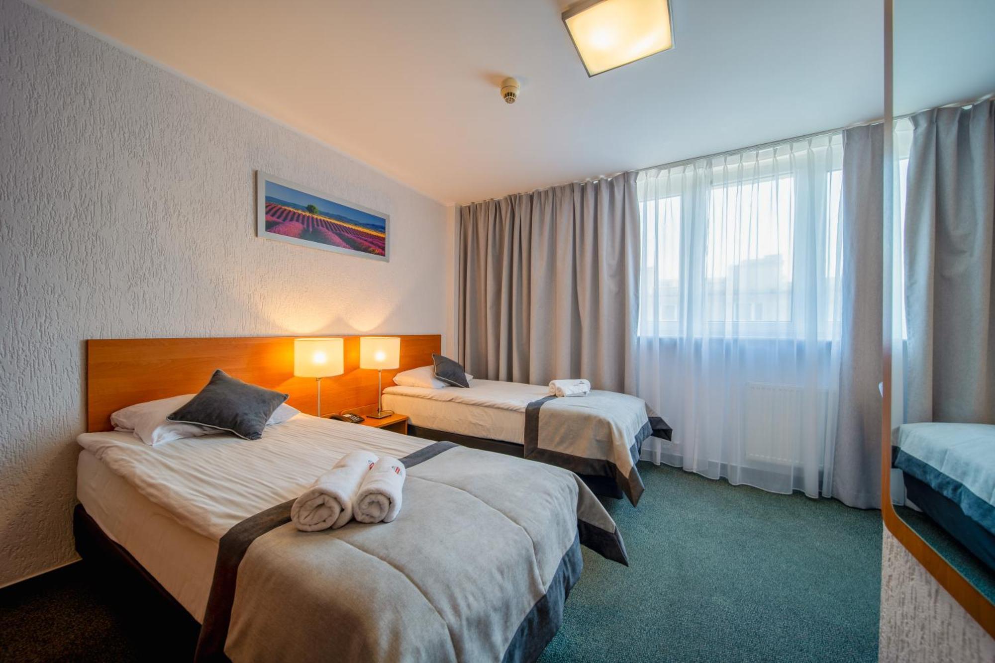 Hotel Gromada Poznań Extérieur photo
